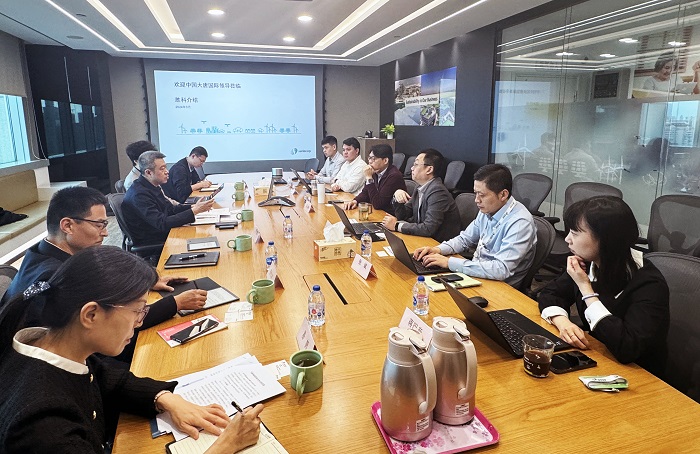 与新加坡胜科能源中国公司首席执行官陈光鸿会谈-1.jpg